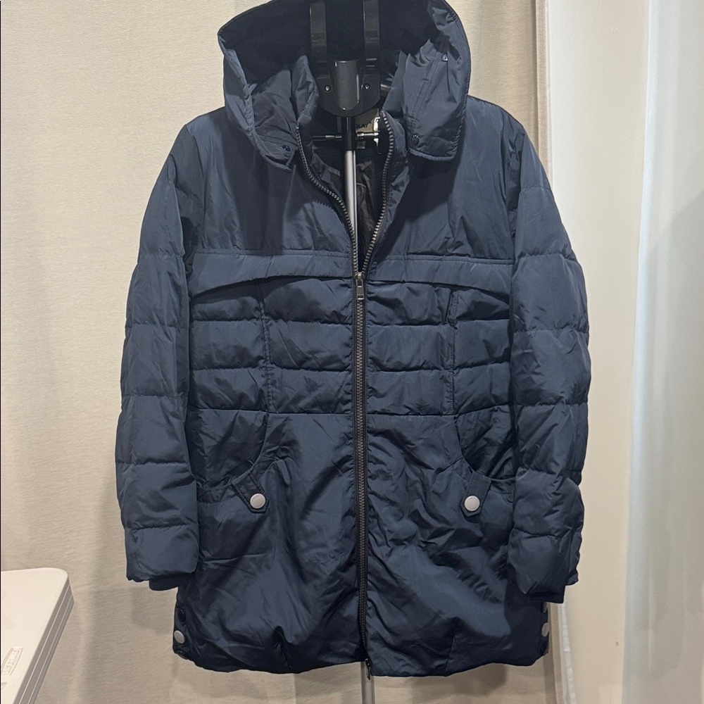 Womens Navy Hooded Puffer Jacket by OROLAY 2xl ( good dor size 14-16 )